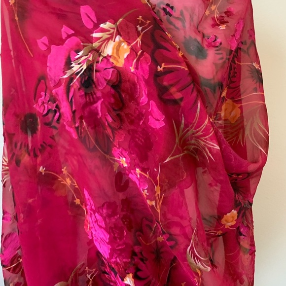 Scarf - Picture 2 of 7